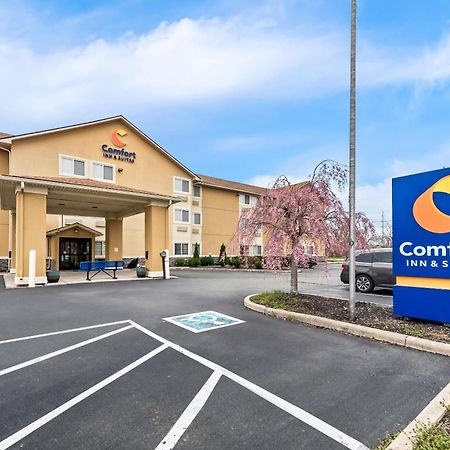 Comfort Inn & Suites Fairborn Near Wright Patterson Afb Екстер'єр фото