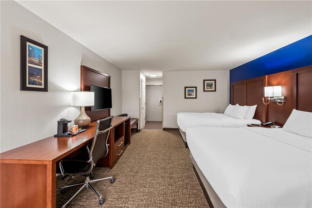 Comfort Inn & Suites Fairborn Near Wright Patterson Afb Номер фото